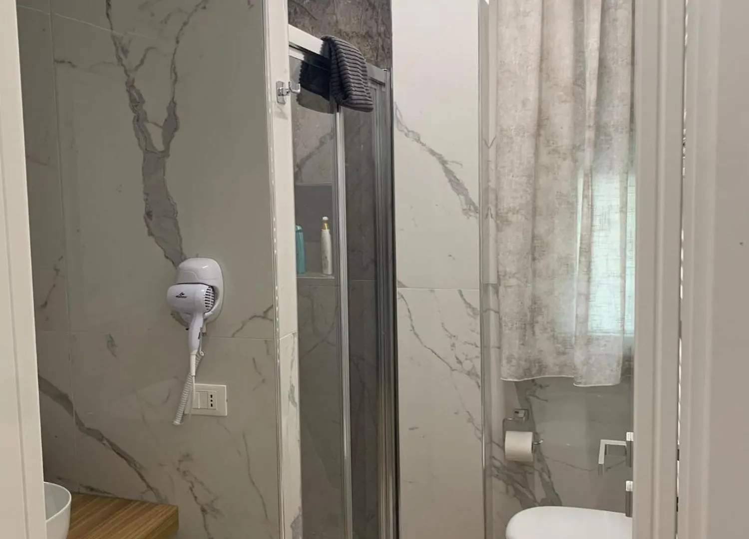 Fla Rooms Parma Italy