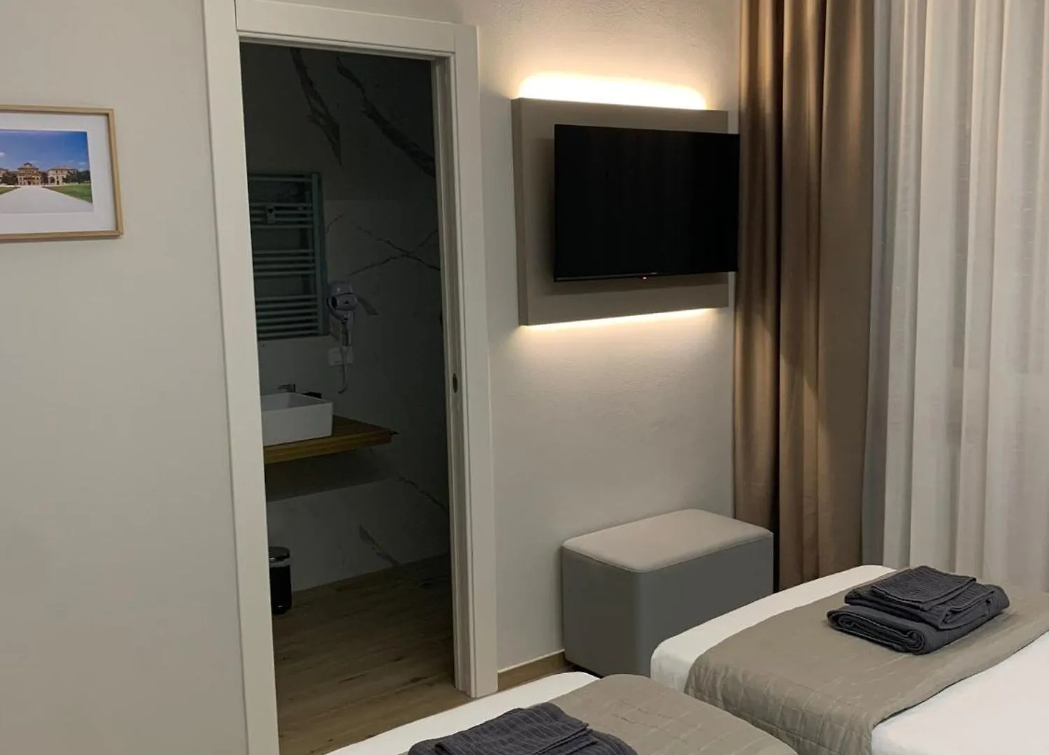 Fla Rooms Parma Guest house
