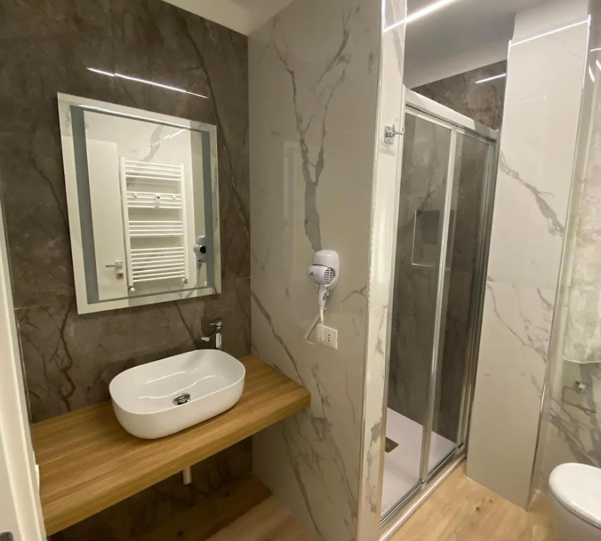 Fla Rooms Parma Italy